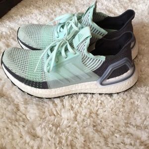 Women’s Adidas Ultraboost 19